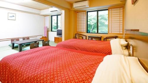 Twin Room with Tatami Area - Non Smoking