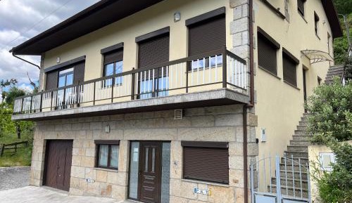 Apartment with Lake View