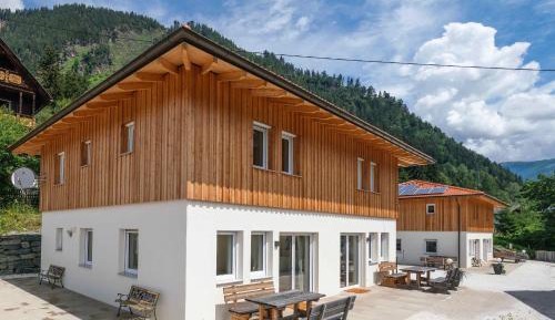 Holiday Home 2