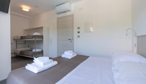 Deluxe Quadruple Room