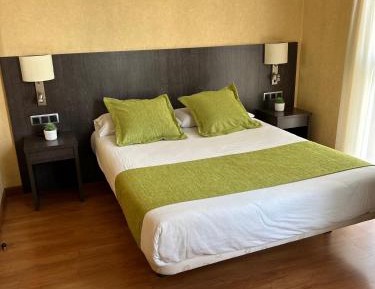 Single Room with Private Bathroom