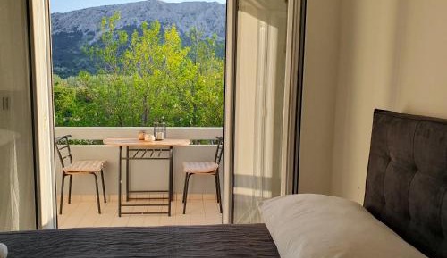 Studio with Balcony