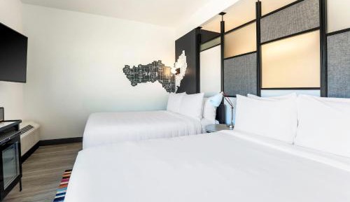 Aloft, Guest room, 2 Queen