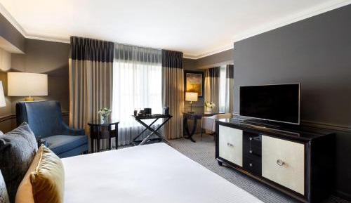 Queen Room
