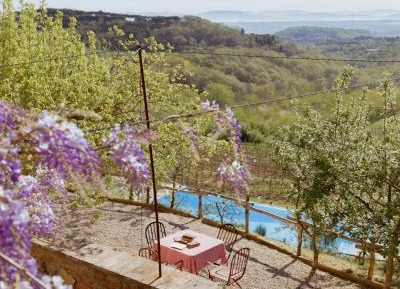 Apartment with Garden View