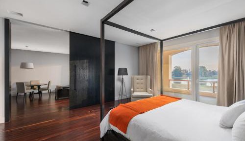 Executive Suite One King