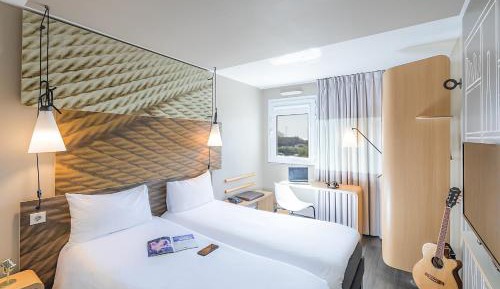 Standard Twin Room