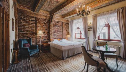 Deluxe Double or Twin Room