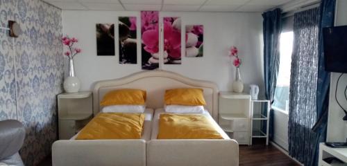 King Room with Lake View