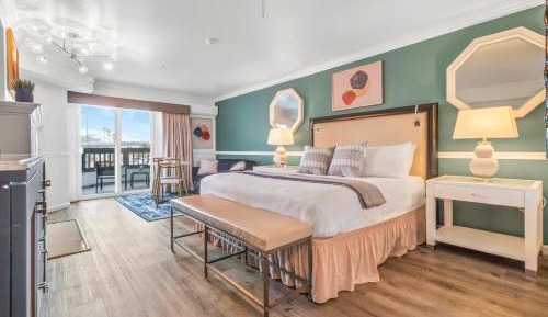 King Room with Balcony