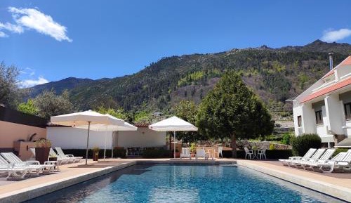 Superior Double or Twin Room with Pool View