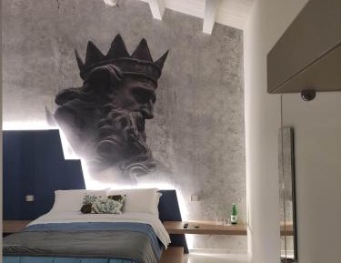 Deluxe Queen Room