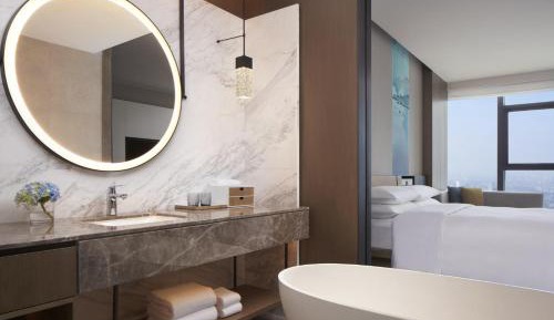 Executive King Room with River View - Executive Level