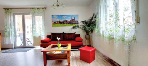 Apartment with Garden View