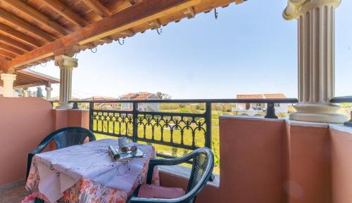 Superior One-Bedroom Apartment with Balcony