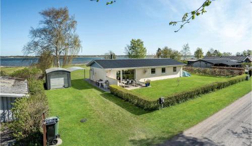 Four-Bedroom Holiday Home