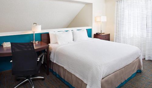 Two-Bedroom Suite with Fireplace