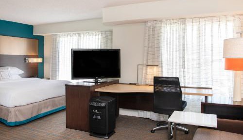 King Studio Suite with Sofa Bed - Allergy Friendly