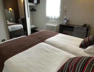 2 single Beds