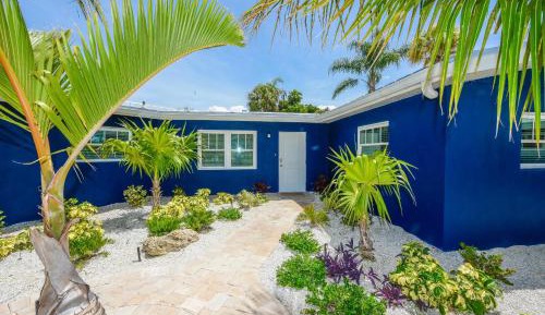 Three-Bedroom Holiday Home 