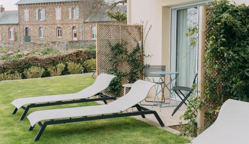 Double Room with Balcony and Sea View