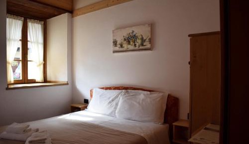 Double or Twin Room with Private Bathroom