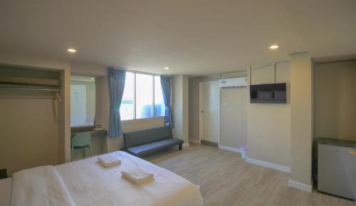Standard King Room