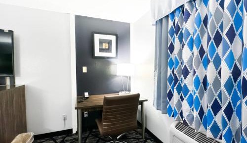 Standard King Room