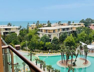 Studio Apartment with Sea View