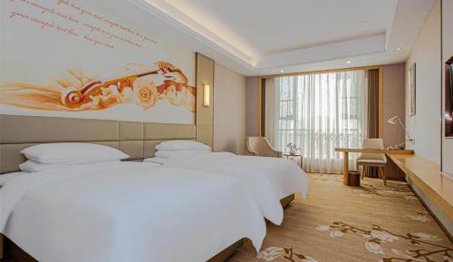 Twin Room with City View
