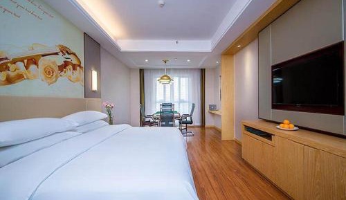 Double Room with Mah-jongg 