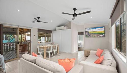 Executive Villa – Two Bedroom 6PPL ( Not Pet Friendly)