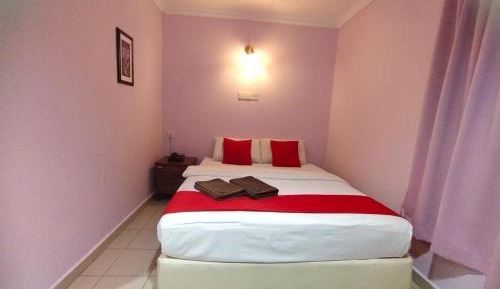Deluxe Queen Room