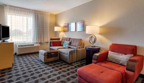 Two-Bedroom Suite