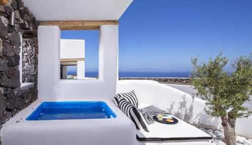 Junior Suite outdoor Heated Tub