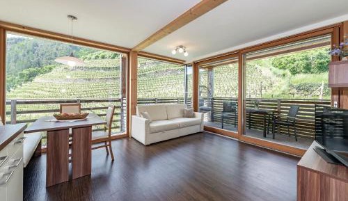 One-Bedroom Apartment (2 Adults)