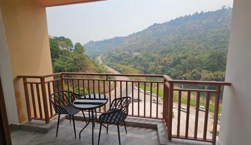 King Room with Lake View