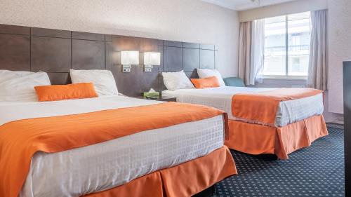 Queen Room with Two Queen Beds - Non-Smoking