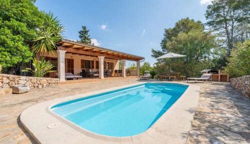 Villa with Garden View