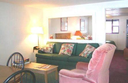 Suite with Two Double Beds - Lake View
