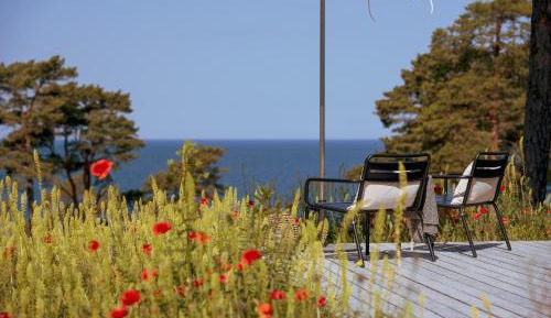 Bungalow with Sea View