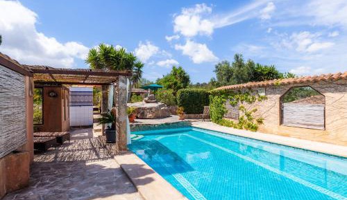Villa with Garden View