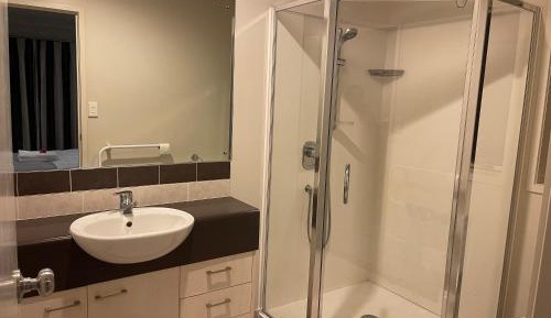 Deluxe Double Room with Shower