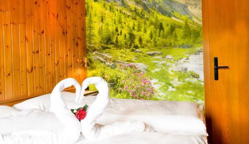 Double Room with Mountain View