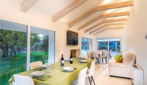Six-Bedroom Holiday Home