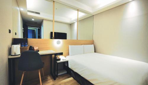 Standard Double Room (Check-in after 21:00)