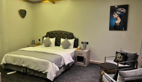 Superior King Room
