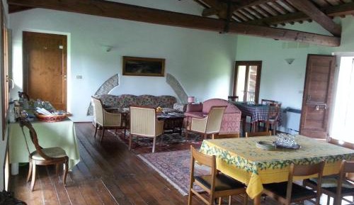Double or Twin Room with Shared Bathroom