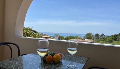 Deluxe Double Room with Balcony and Sea View
