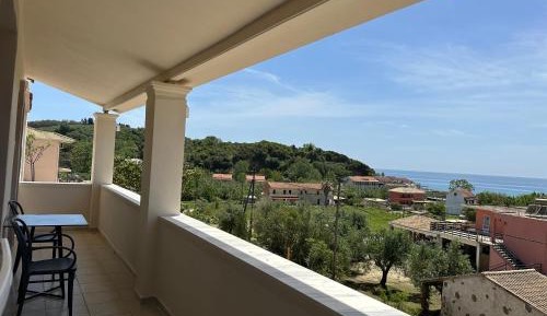 Deluxe Suite with Sea View